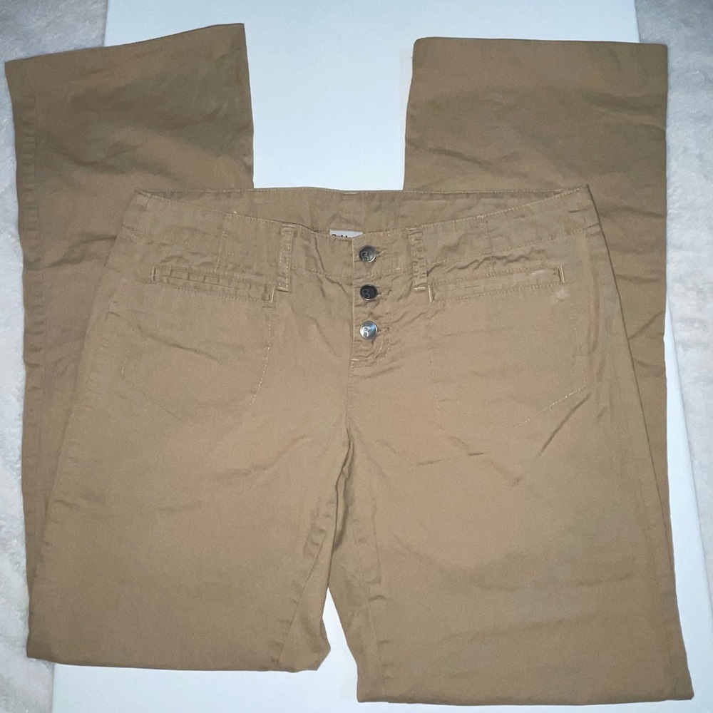 Low rise women’s khaki pants
